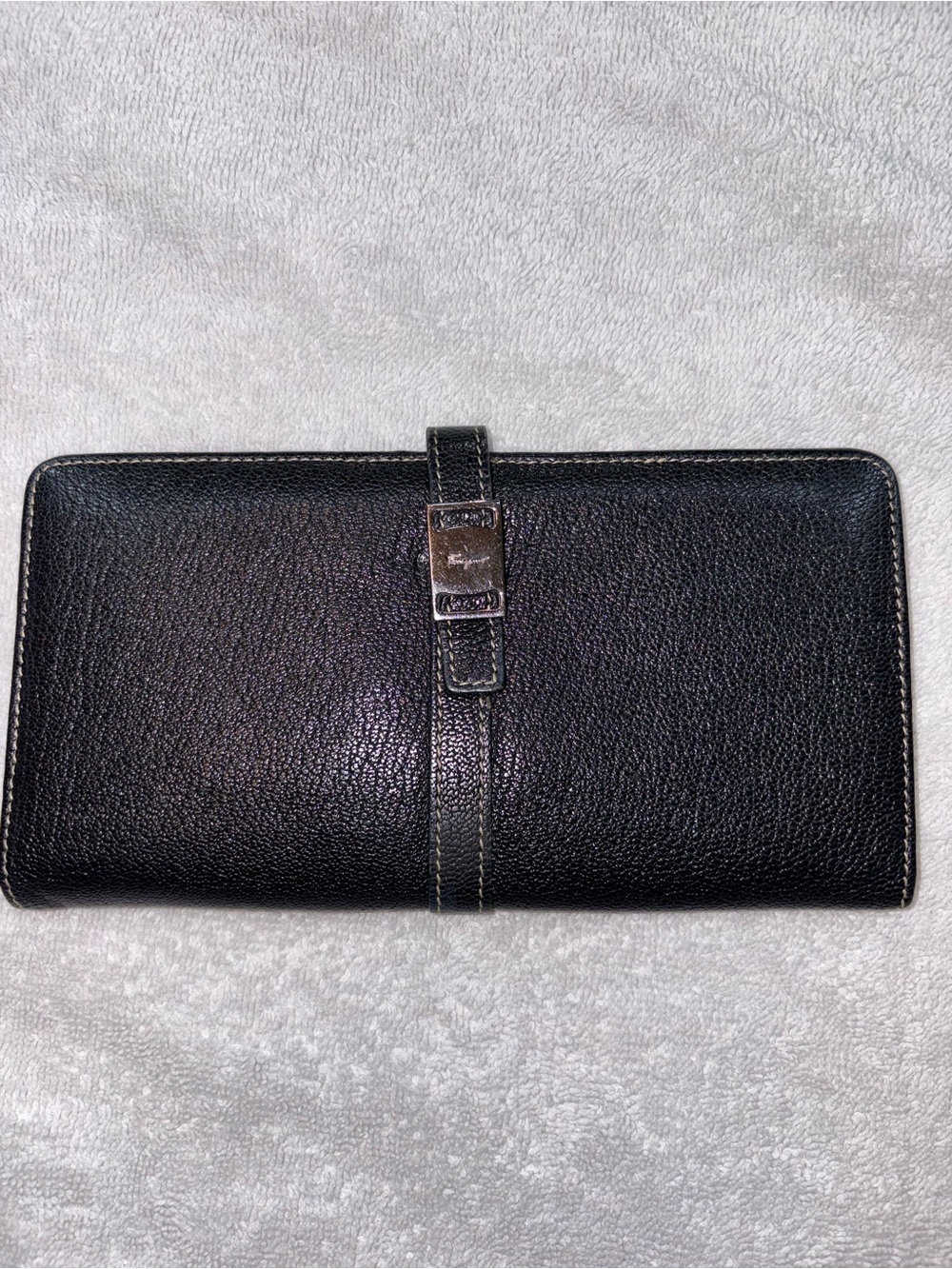 Salvatore Ferragamo Black Leather Womens Wallet with Silver Hardware Authentic - Picture 1 of 6